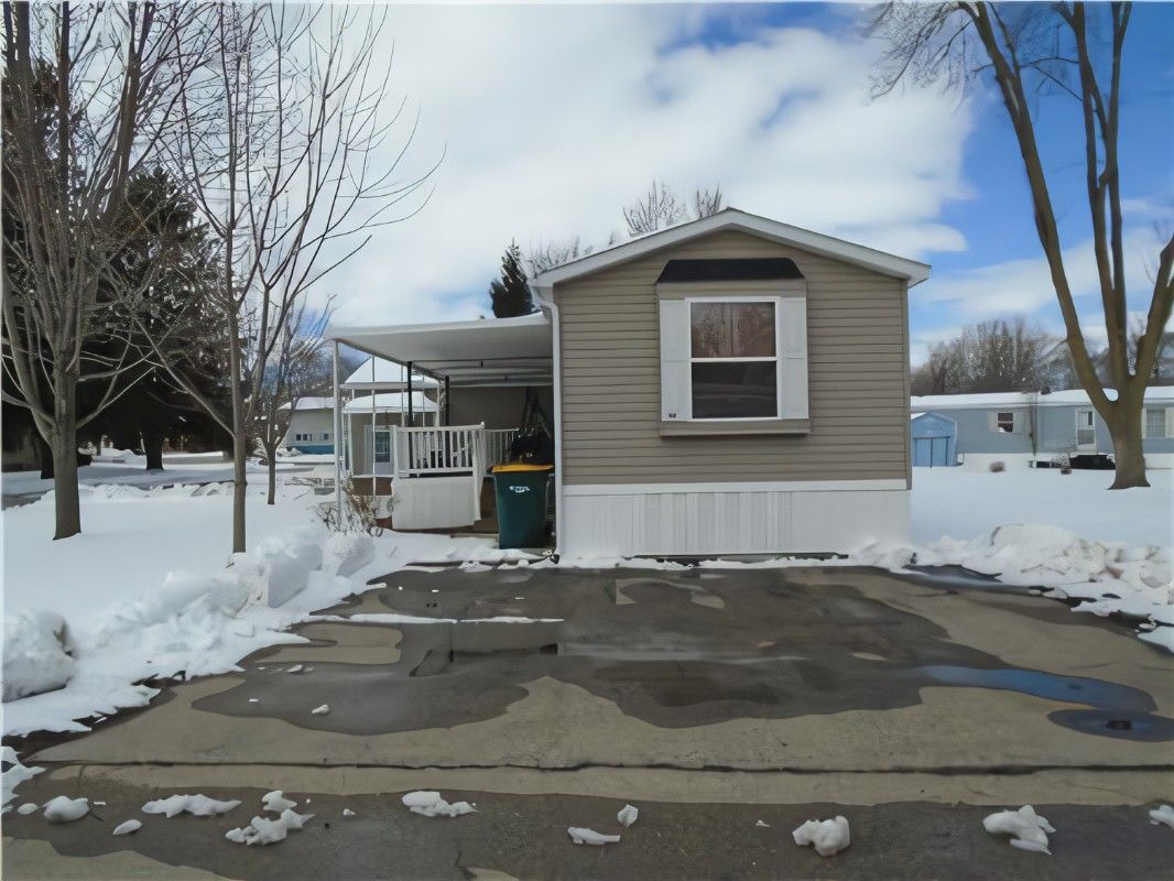 Mobile home community photo 03