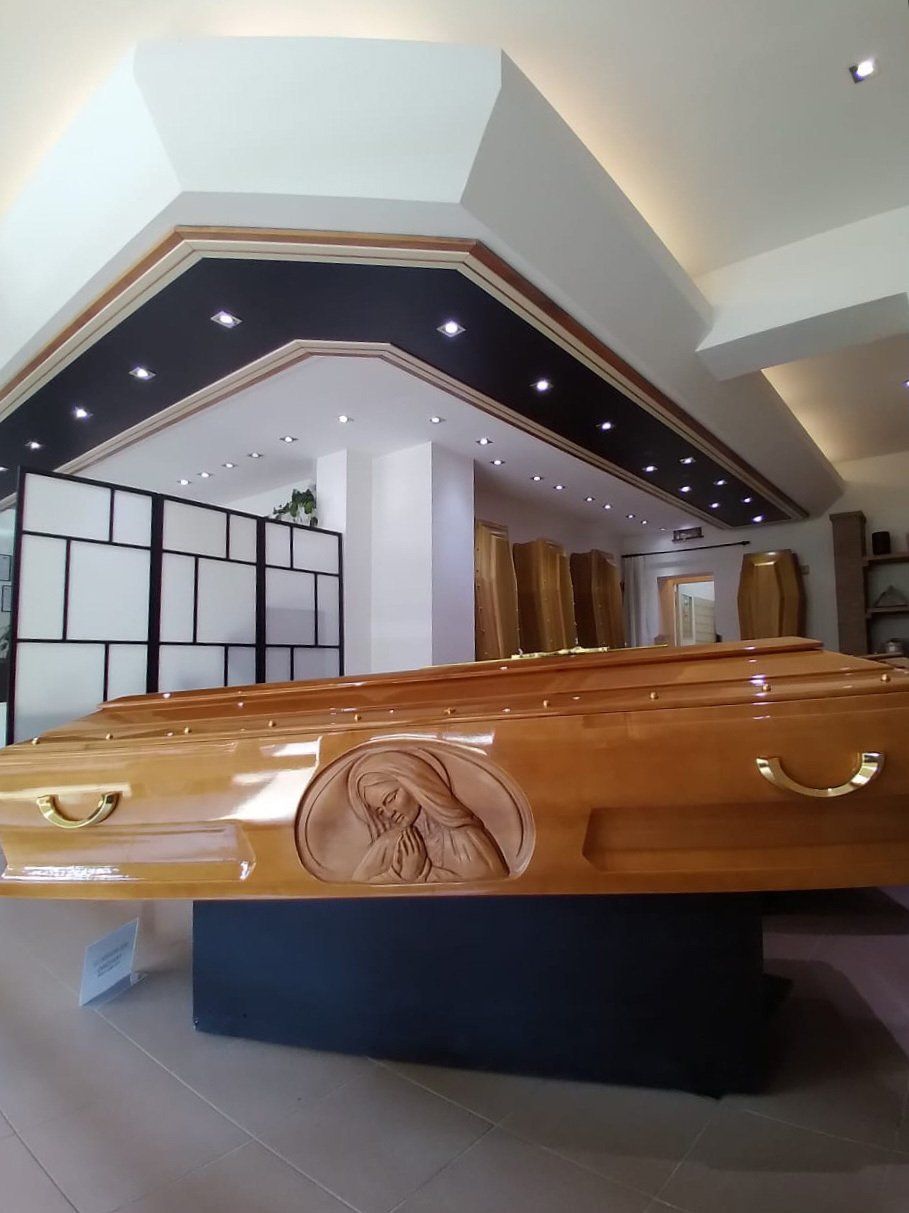 cassa mortuaria Tonti Daniela