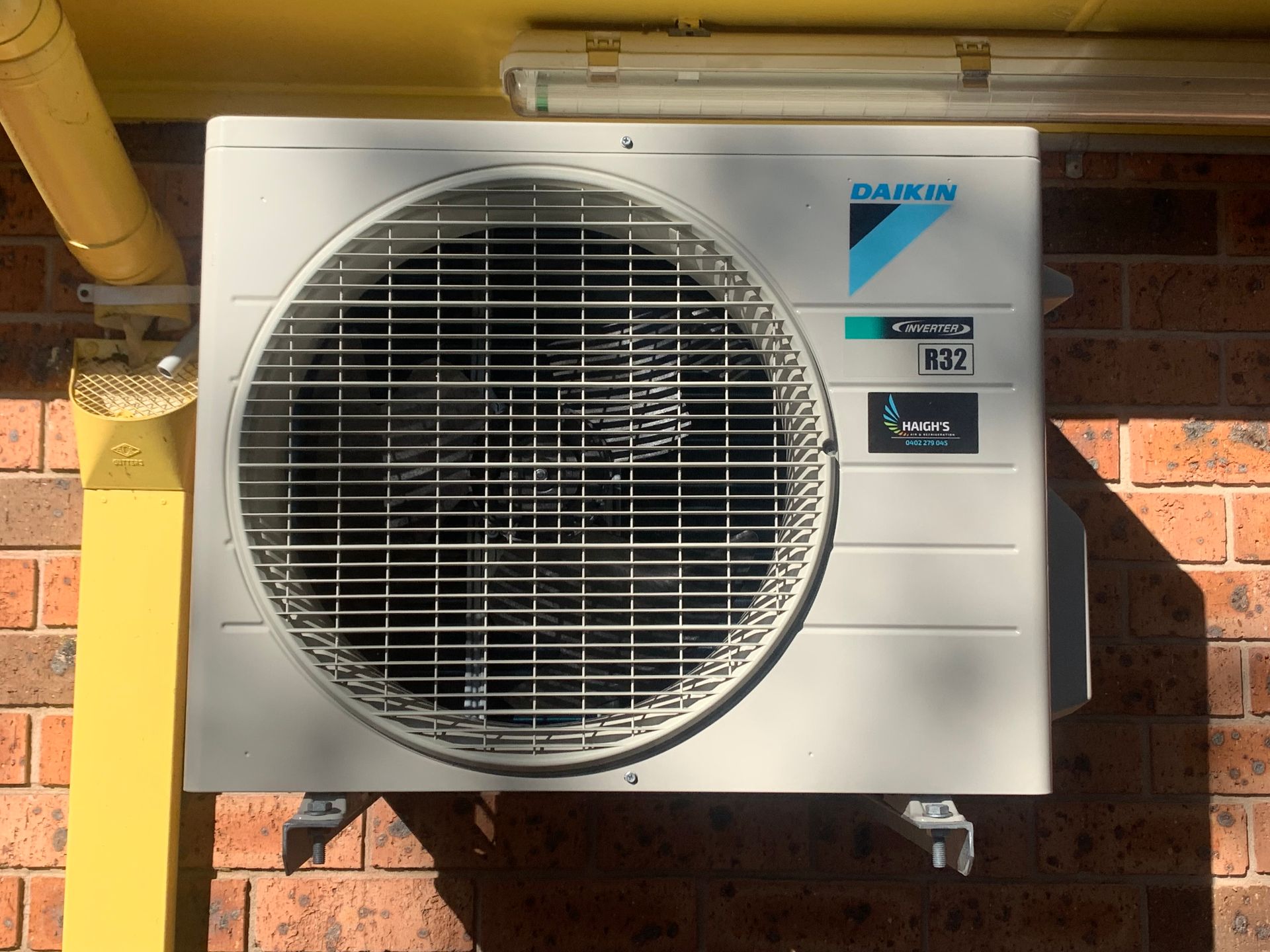 Air Conditioner Outdoor Unit I— Air Conditioning Hunter Valley, New South Wales