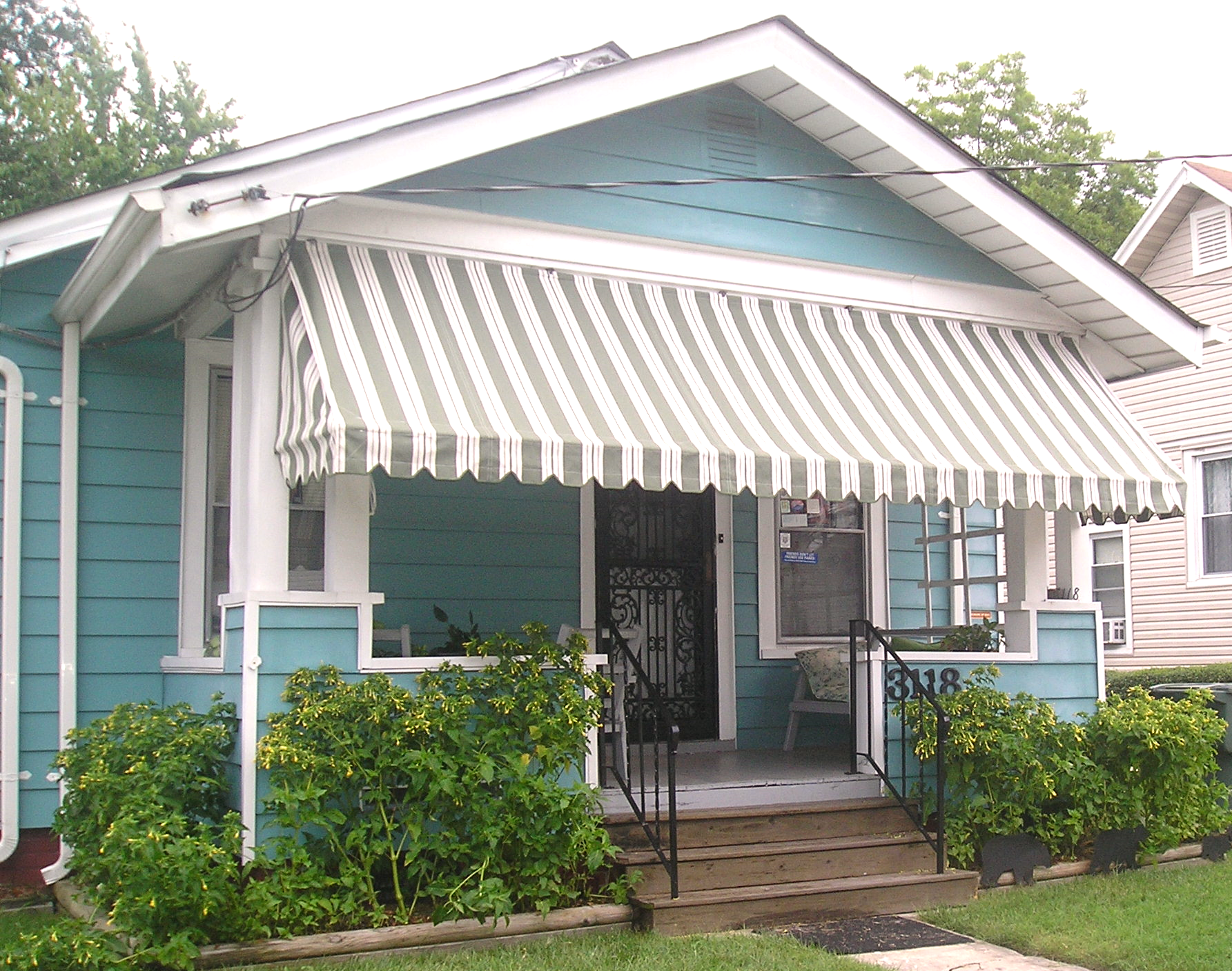 House with Chimney — Norfolk, VA — Hustead's Canvas Creations