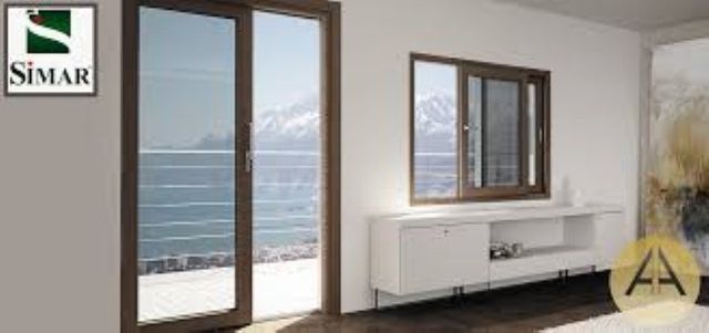 finestra lunga scorrevole