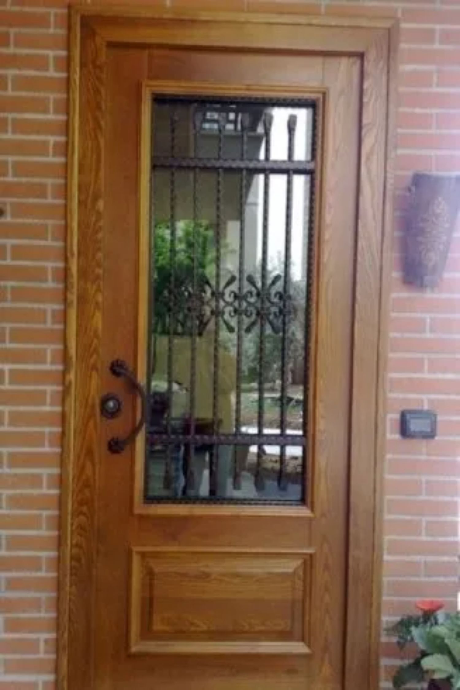 porta in legno per esterni