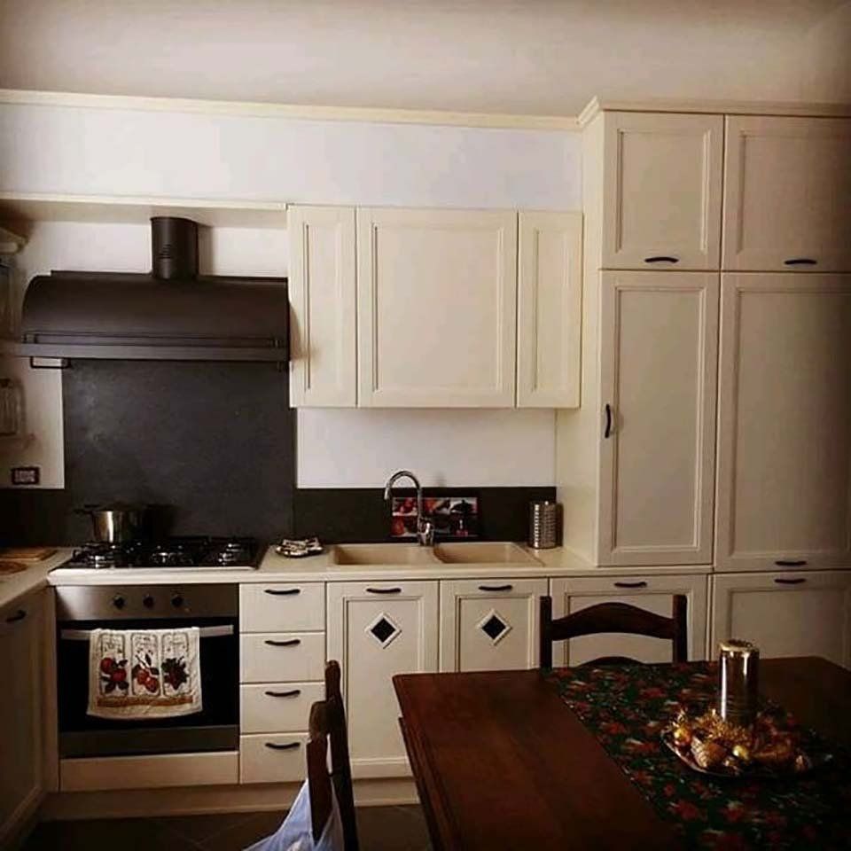 cucina vintage completa di elettrodomestici