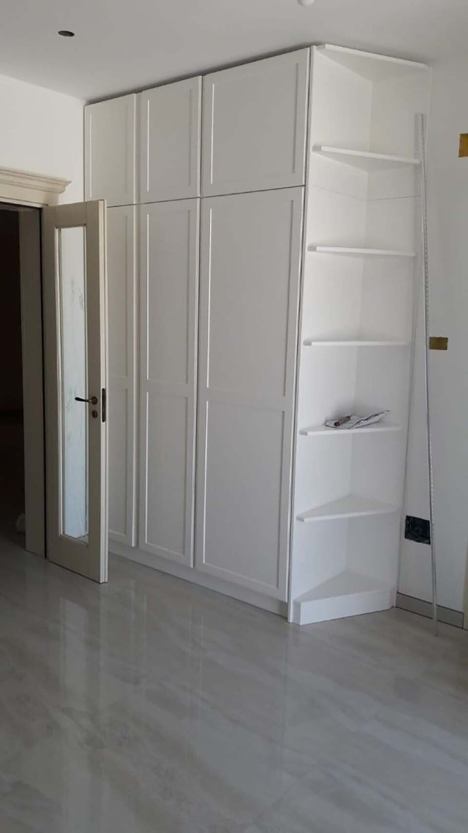 armadio su misura in legno