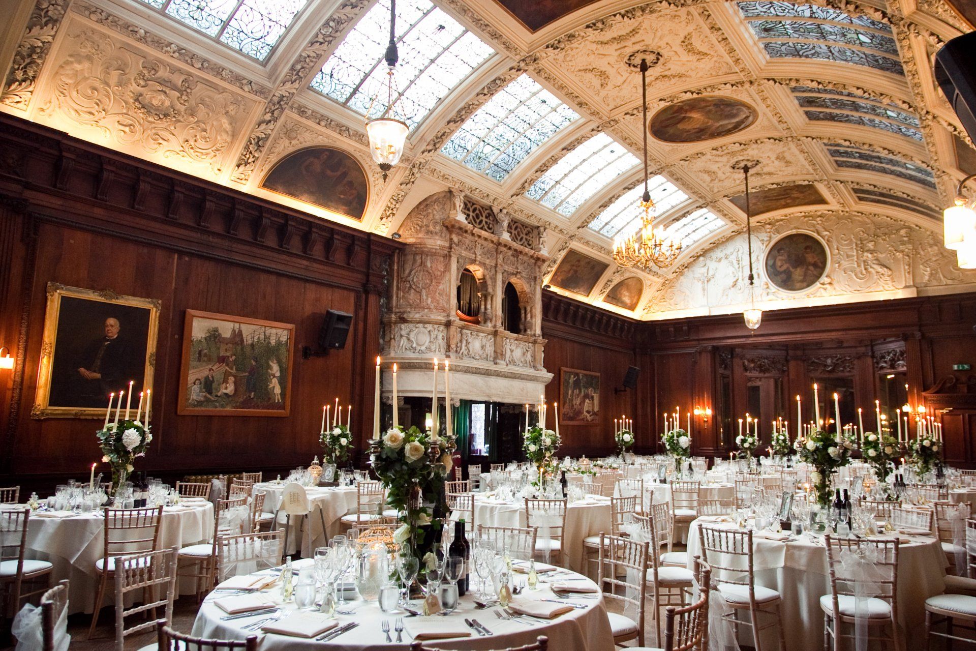 Thornton Manor Estate wedding photos table lay