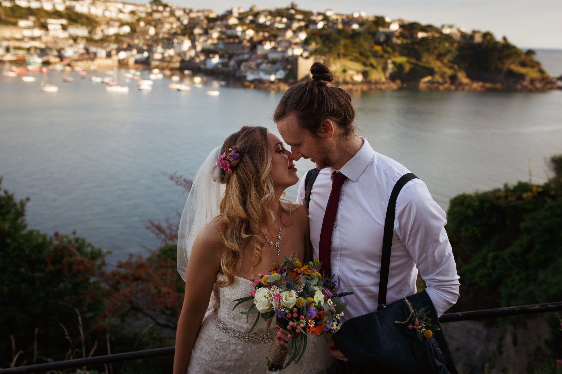 Romantic Cornish intimate Fowey wedding photo shoot