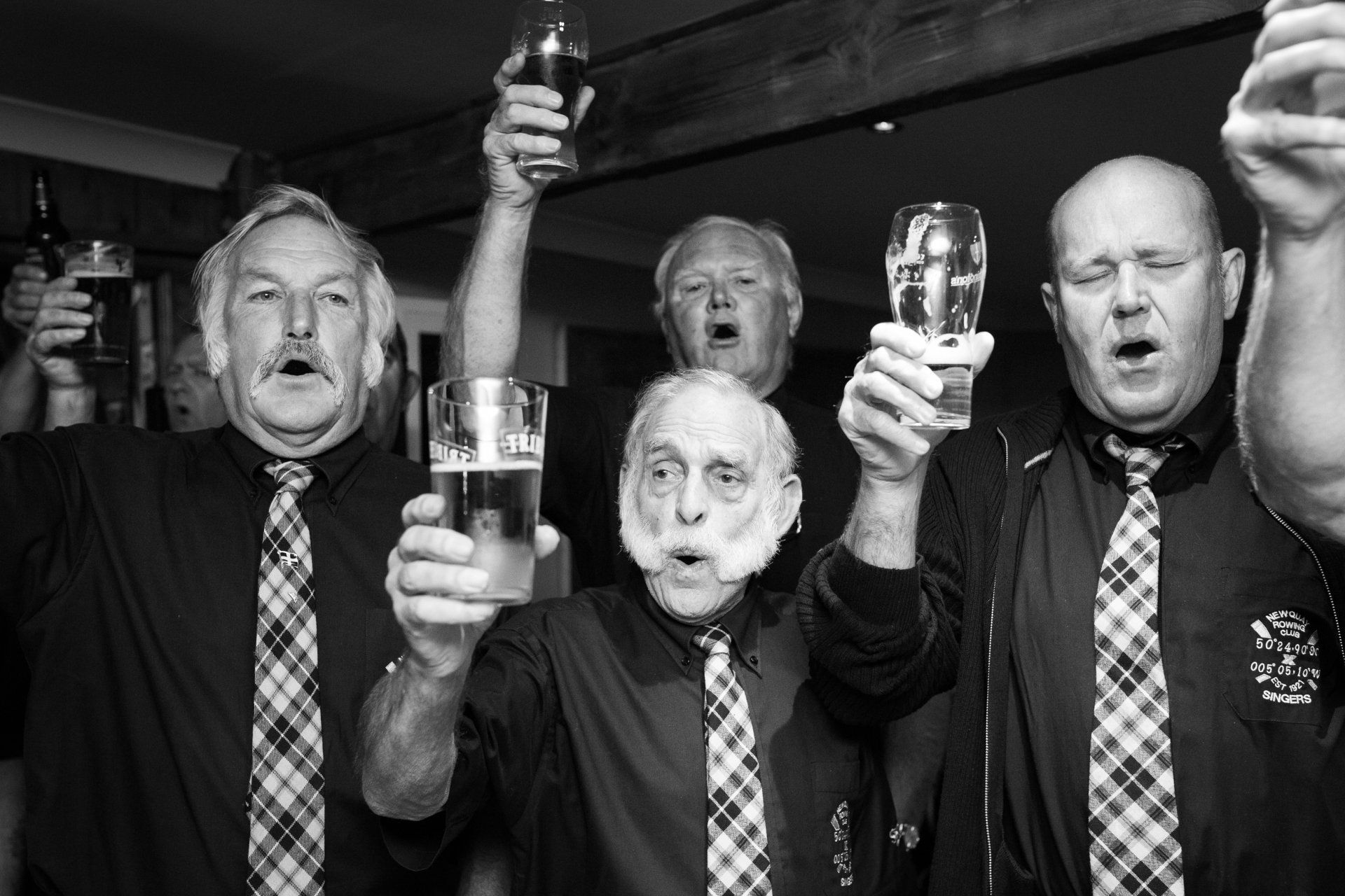 Newquay Rowing Club Singers perform at wedding