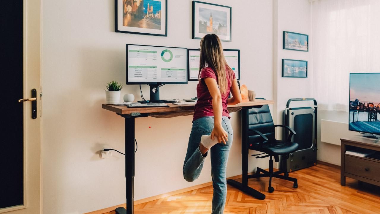 Standing desk benefits