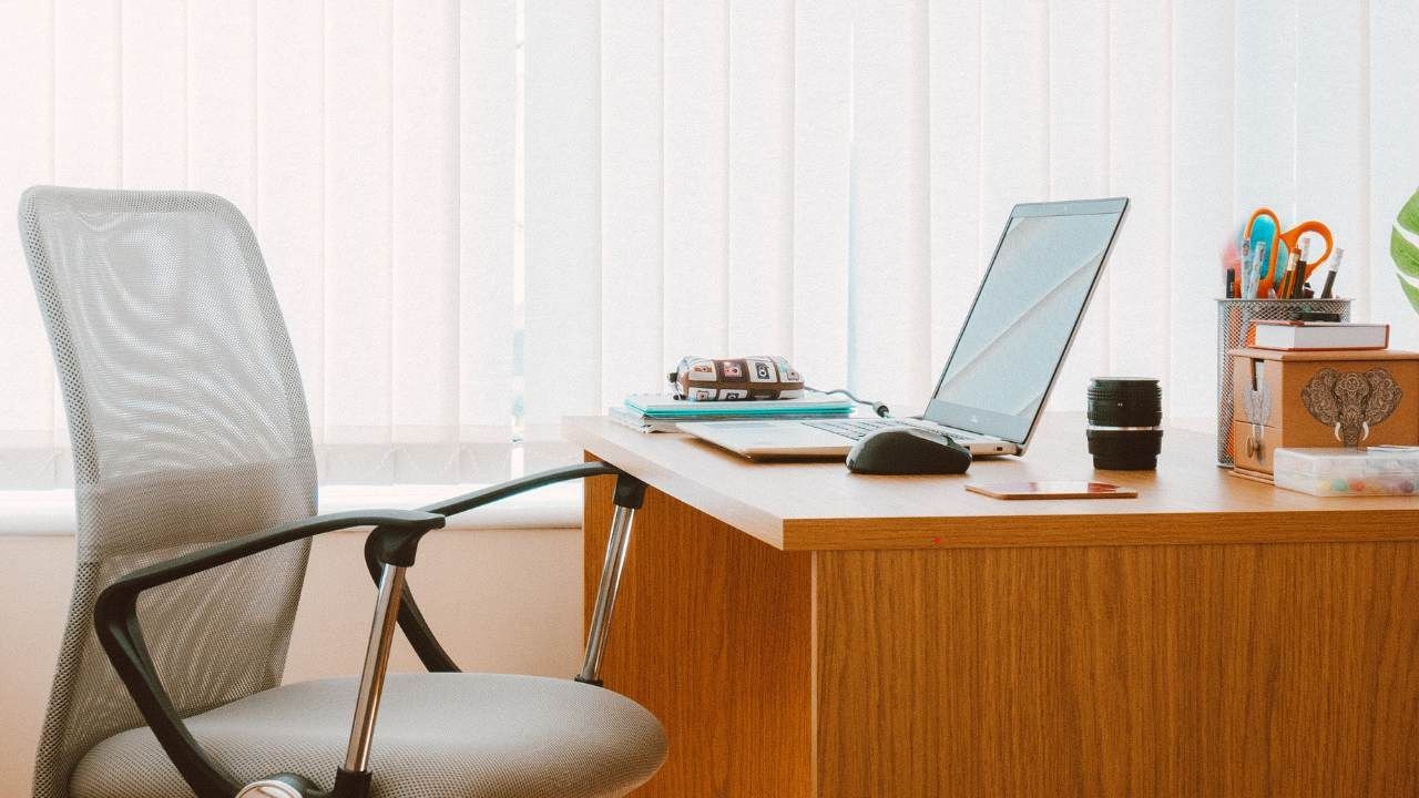 desk organization hacks