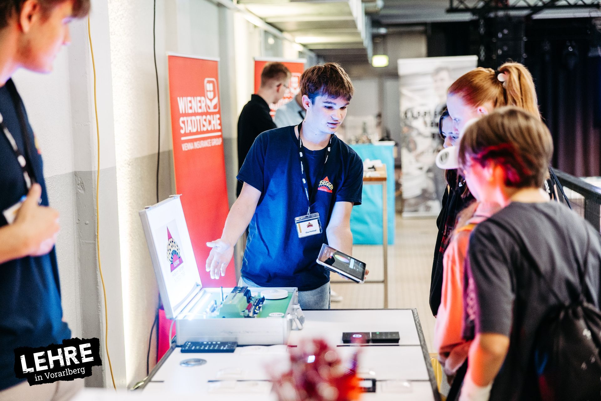 Infostand Lehrlingsmesse Hallenbad