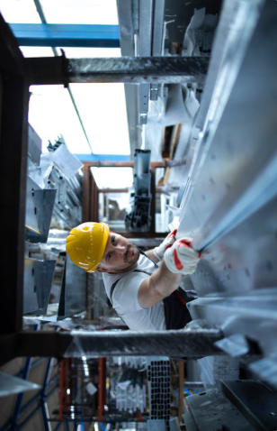 Serralheria para mobiliário industrial sob medida em Atibaia 