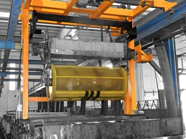 Impianto per lavorazioni di zincatura