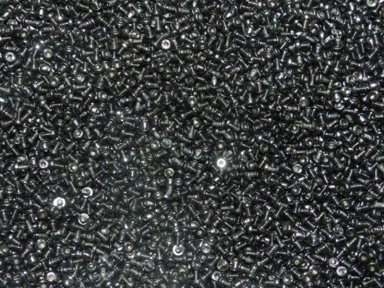 Viti prima del trattamento di zincatura