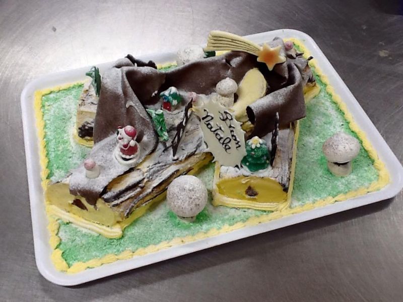 Torta natalizia al cioccolato e crema pasticcera