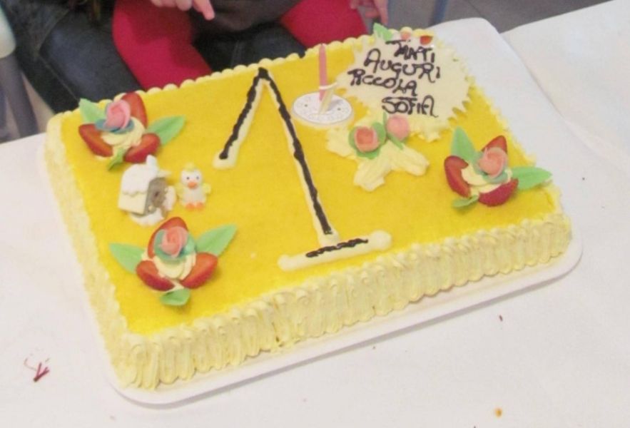 Torta di compleanno per 1 anno