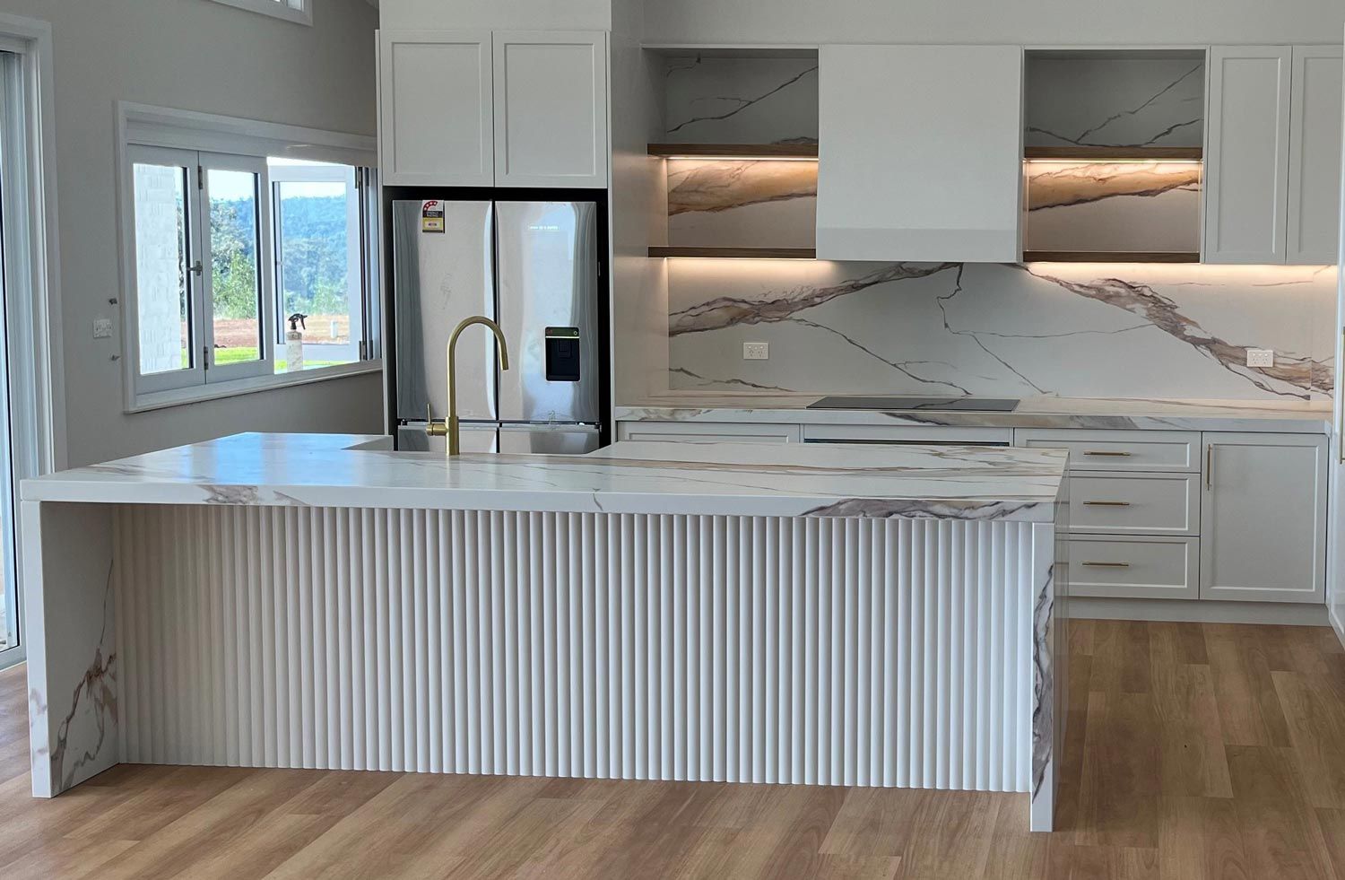 Modern Kitchen Design With New Benchtop