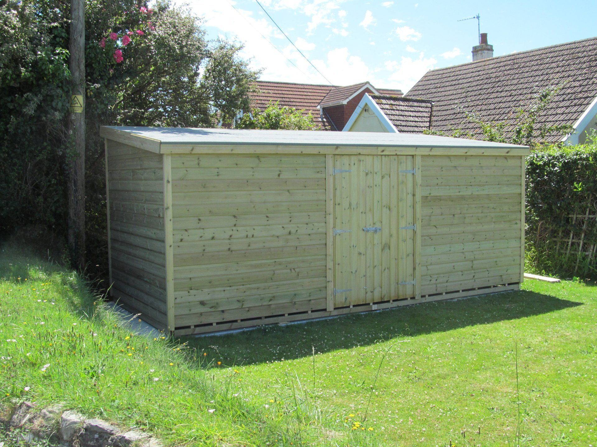 Extra large Pent Workshop shed with double door to the front and no windows