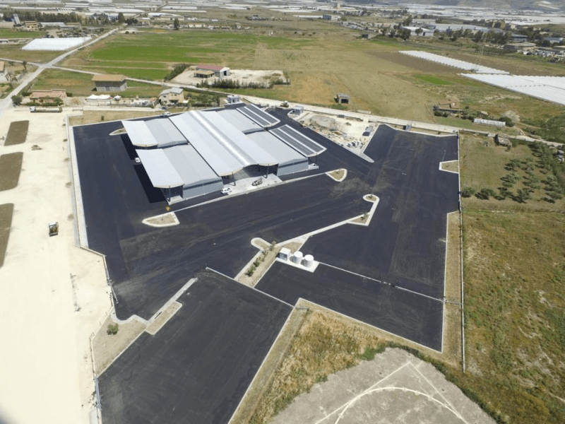 realizzazione strada capannone