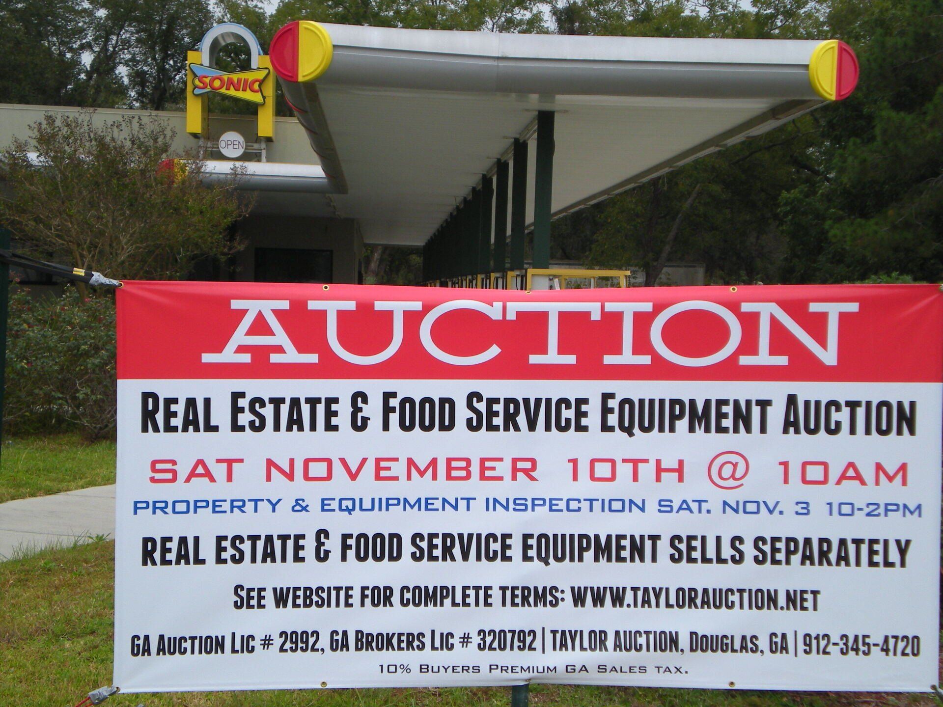 Auction Tarpaulin - Marion, IL - Taylor Auction and Realty