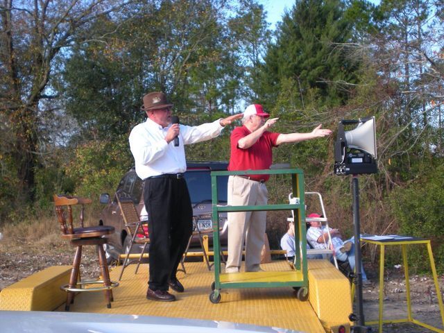 Two Auctioneers - Marion, IL - Taylor Auction and Realty