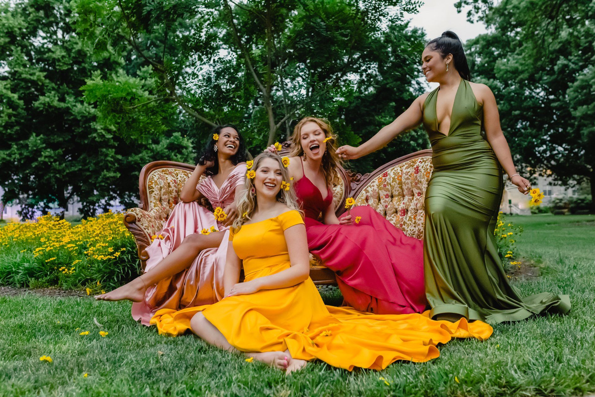 Paparazzi Glamour & Gowns Evansville IN