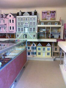 Dolls' accessories - County Londonderry - The Little Doll's House - Doll's House