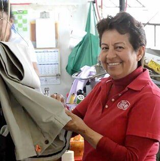 Laundry Pick Up Service in Lake Forest, IL | Skokie Valley Laundry & Cleaners, Inc