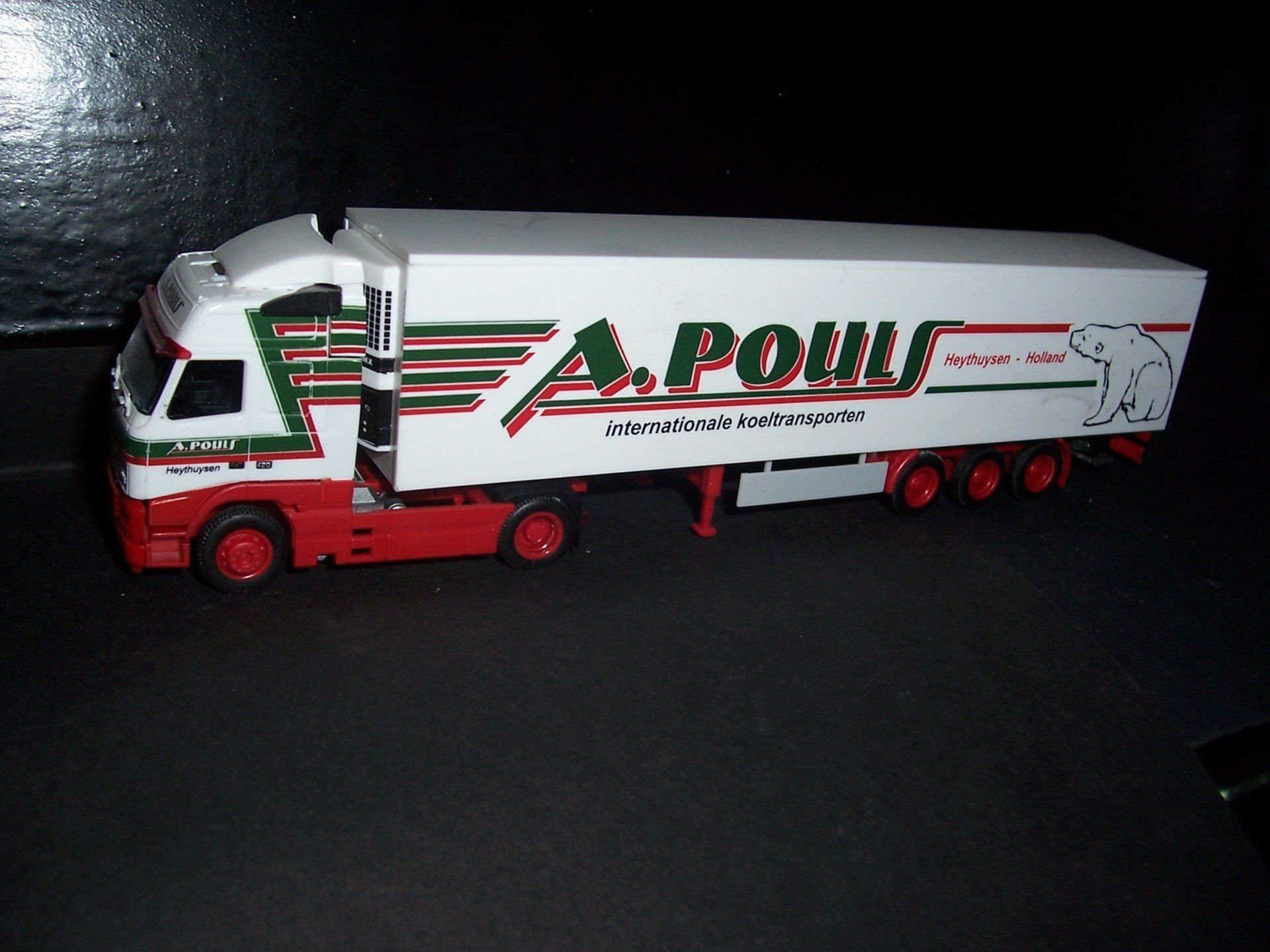 A. Pouls AMW-AWM 53225 Volvo FH12 Glob.