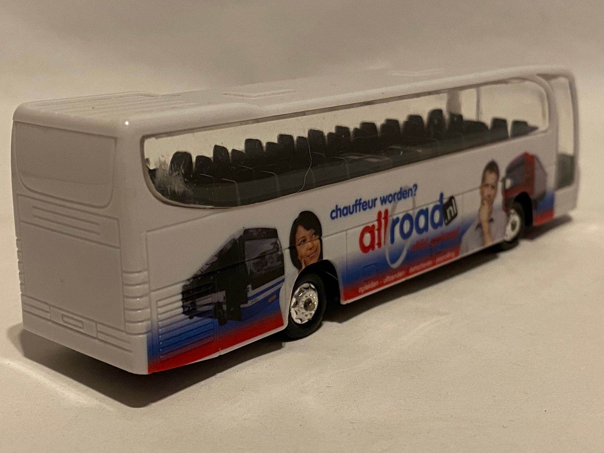 Allroad.nl Bus