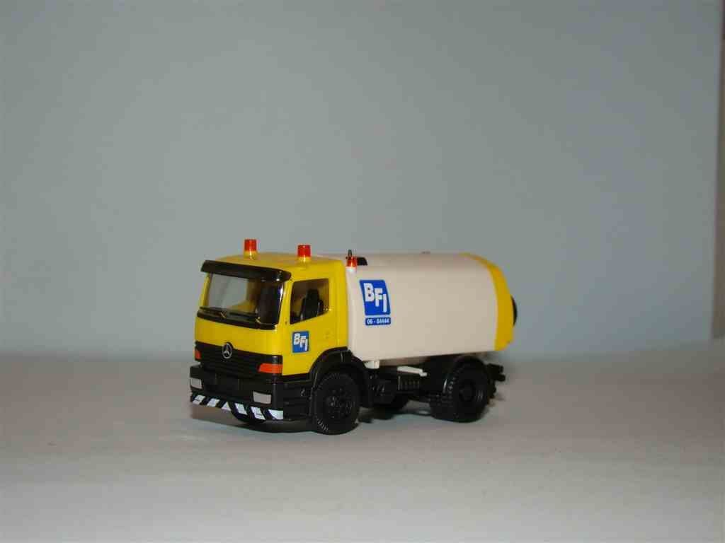 BFI Herpa MB Axor zwarte velgen