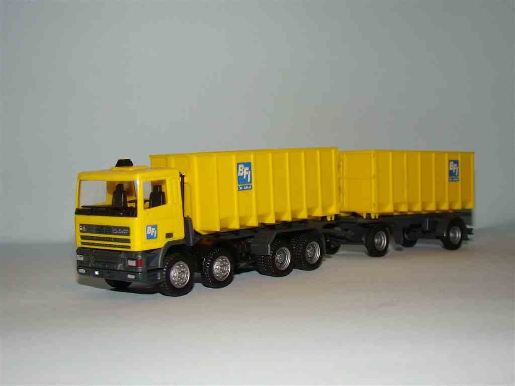 BFI Herpa ombouw DAF 95 4 asser grijze velgen