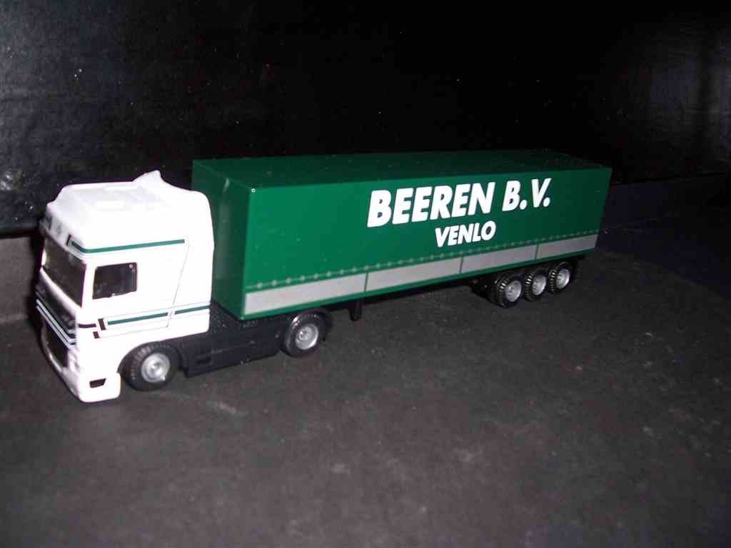 Beeren Holland OTO DAF 95 SSC kleppen trailer