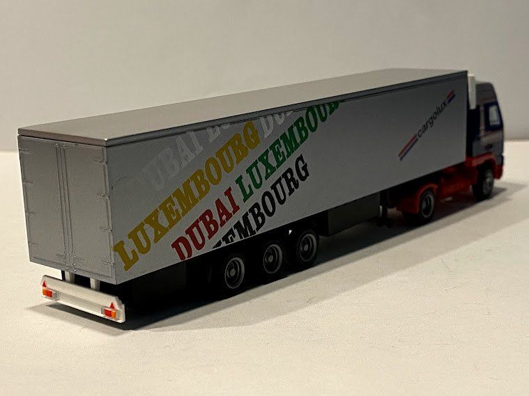 Cargolux Maastricht Herpa 299.007 Volvo FH16 Achterzijde