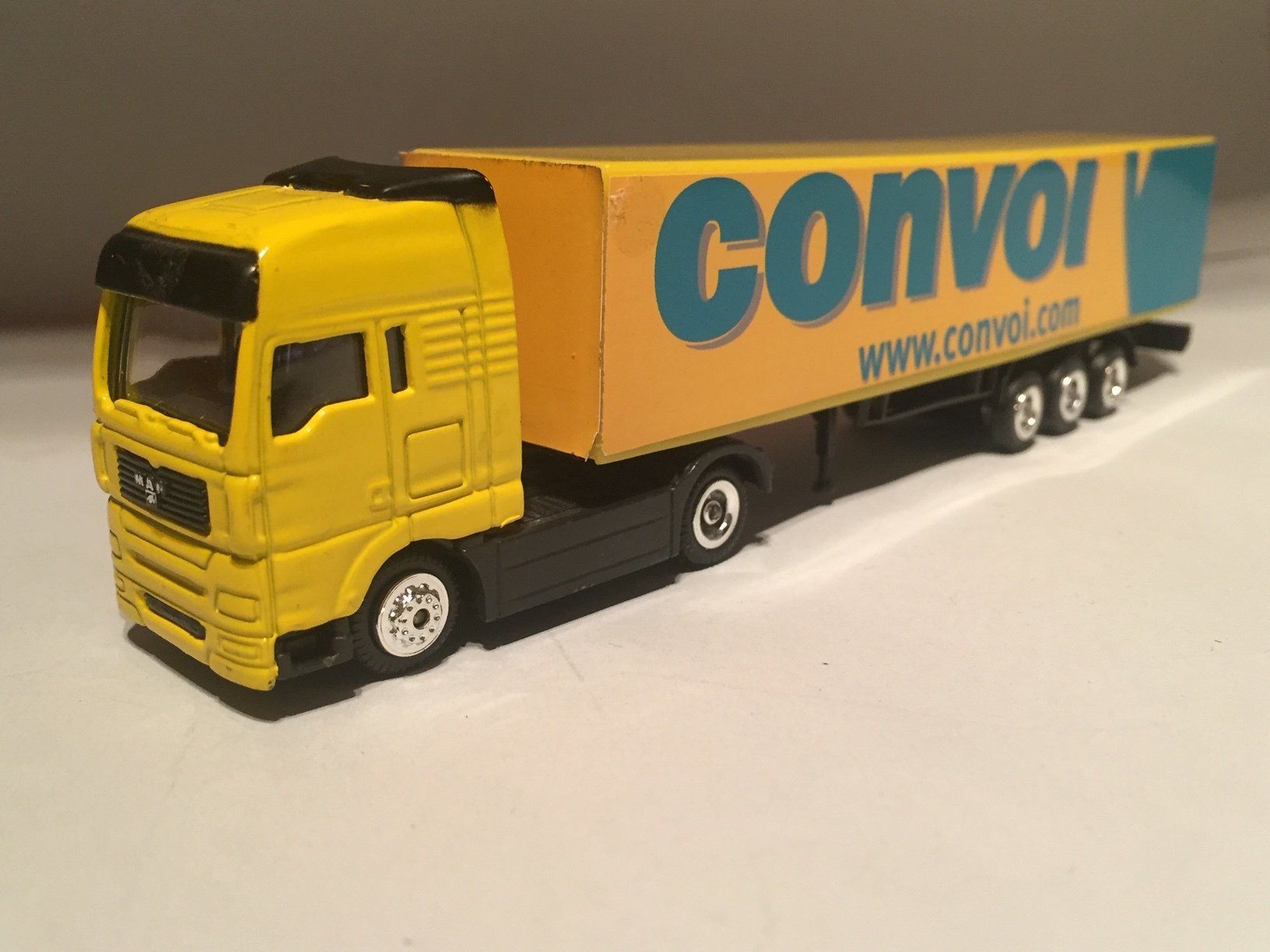 Convoi Made in China MAN TGX