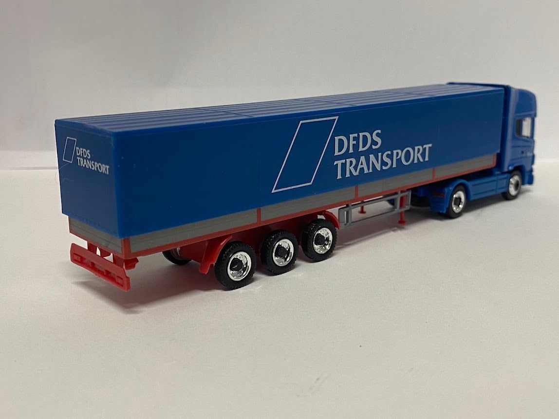 DFDS Schuco 4007864242047 Scania Topline