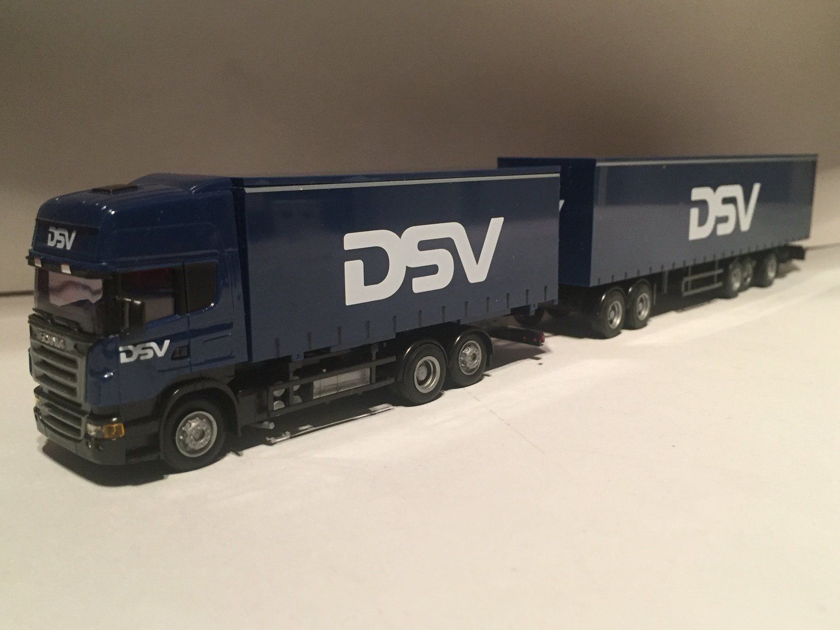 DSV AMW AMW  57402 Scania Roadtrain