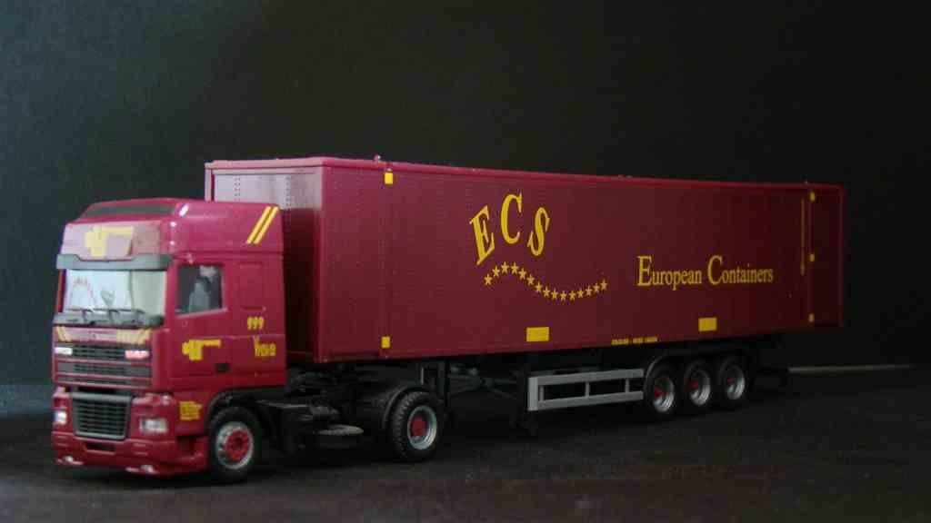 ECS nr.999 Herpa DAF95 XF SSC Trekker & Oplegger