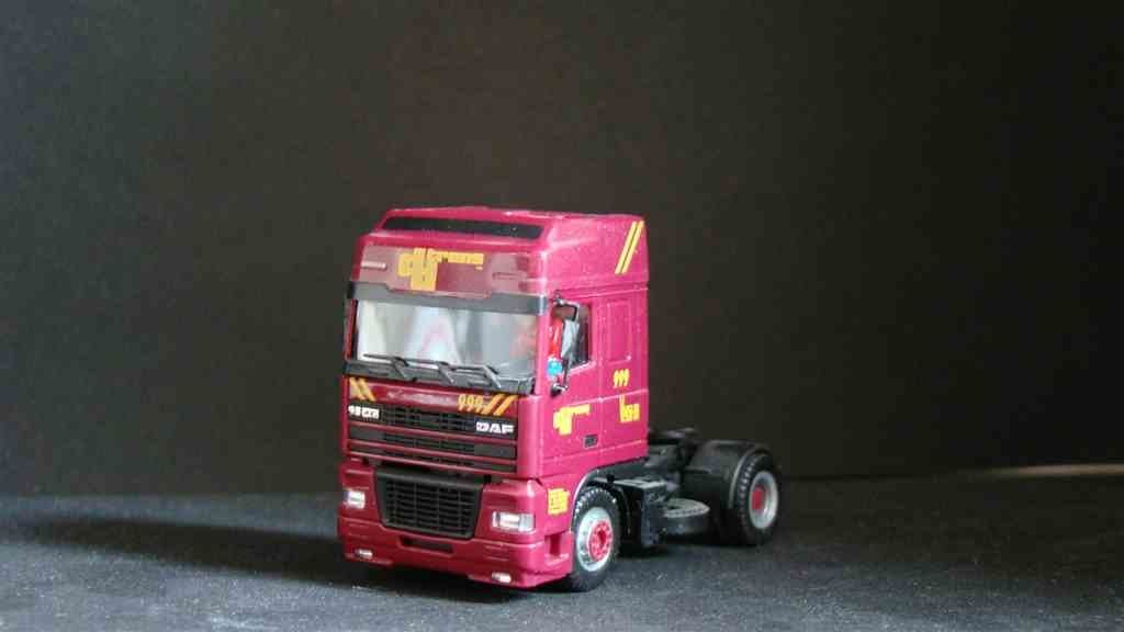 ECS nr.999 Herpa DAF95 XF SSC Trekker