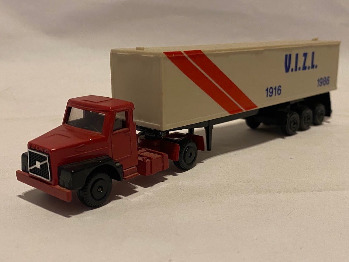 EFSI V.I.Z.L 1916 - 1986 Volvo N10