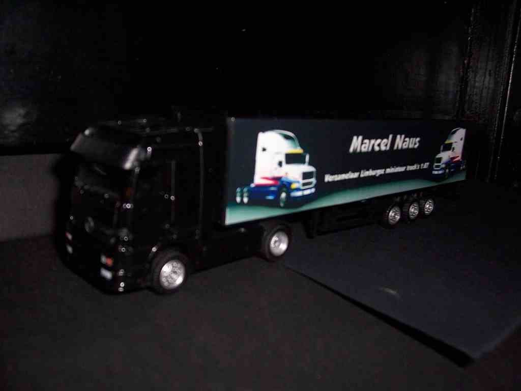 Eigen Model MB Actros