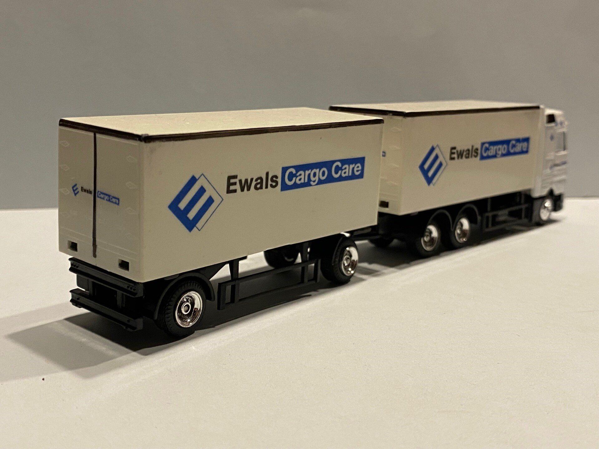 Ewals Cargo Care MB Actrons Made in China Achterrzijde