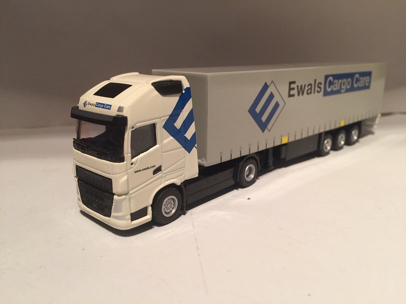 Ewals Cargo Care WSI-Tematoys Volvo