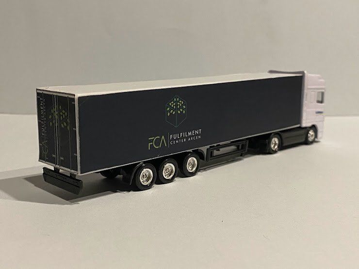 FCA Fulfilment Center Arcen DAF XF105 SSC Trekker oplegger zelfbouw achterzijde