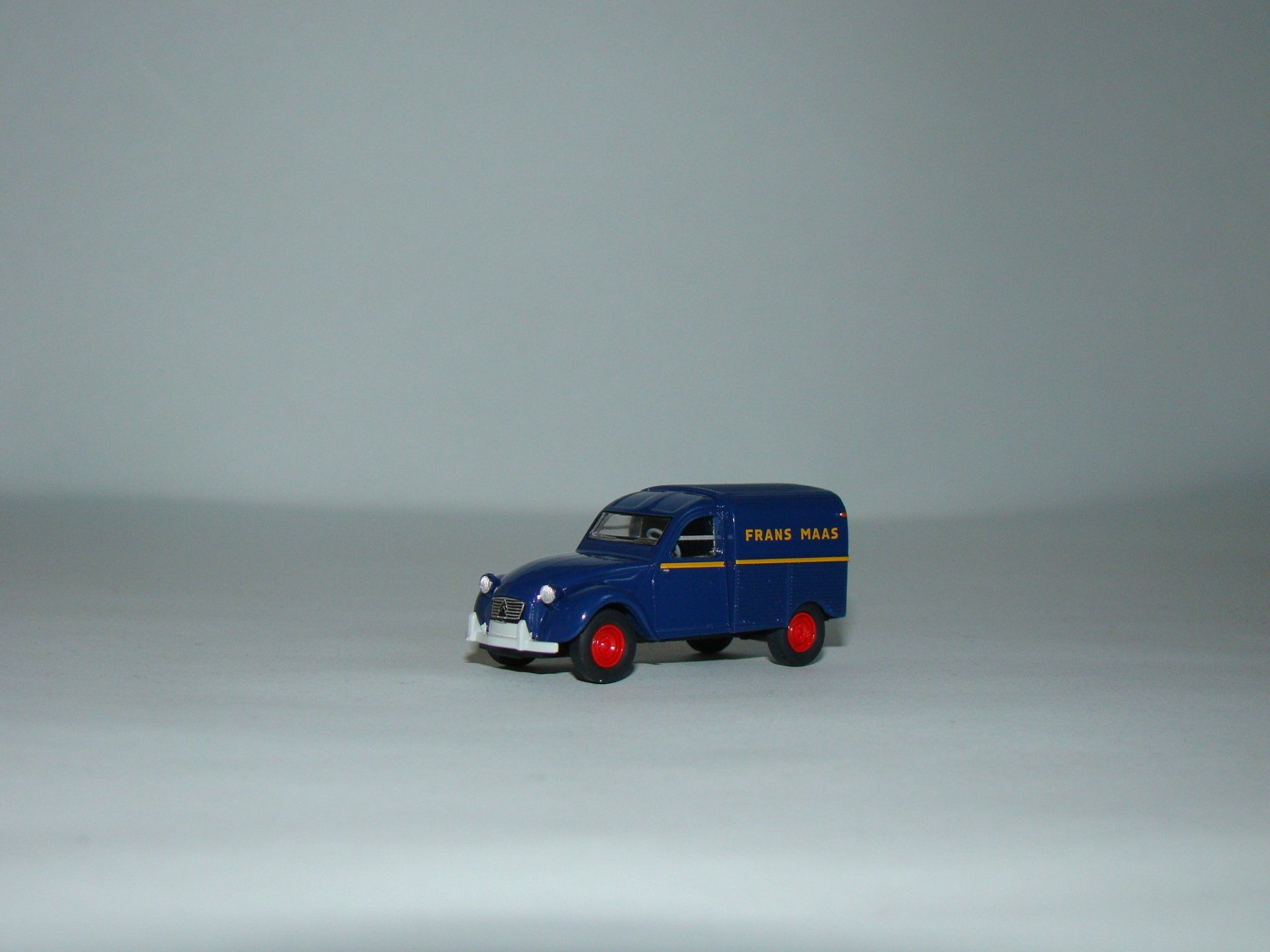 Frans Maas Brekina 14146 Citroën 2 CV