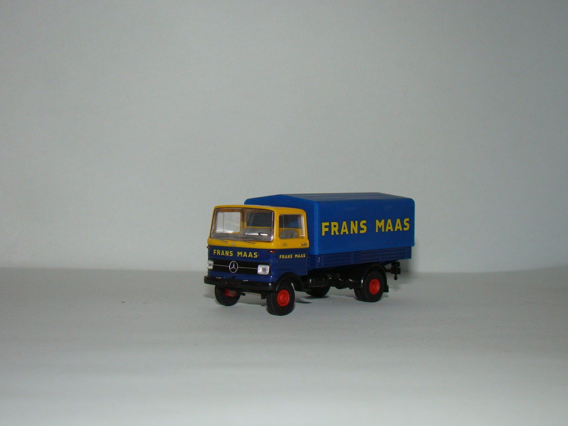 Frans Maas Brekina 48516 MB LP608