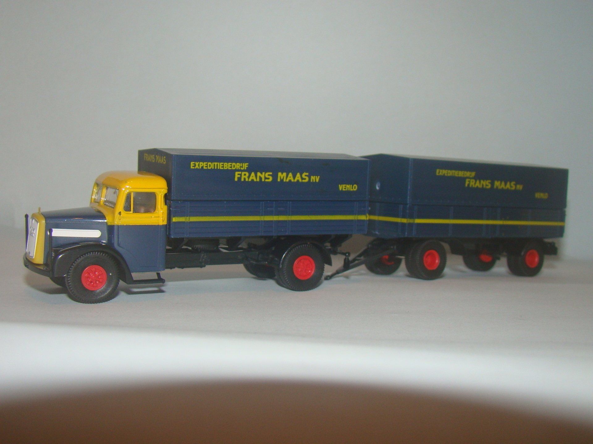 Frans Maas Brekina 7230 MAN F8