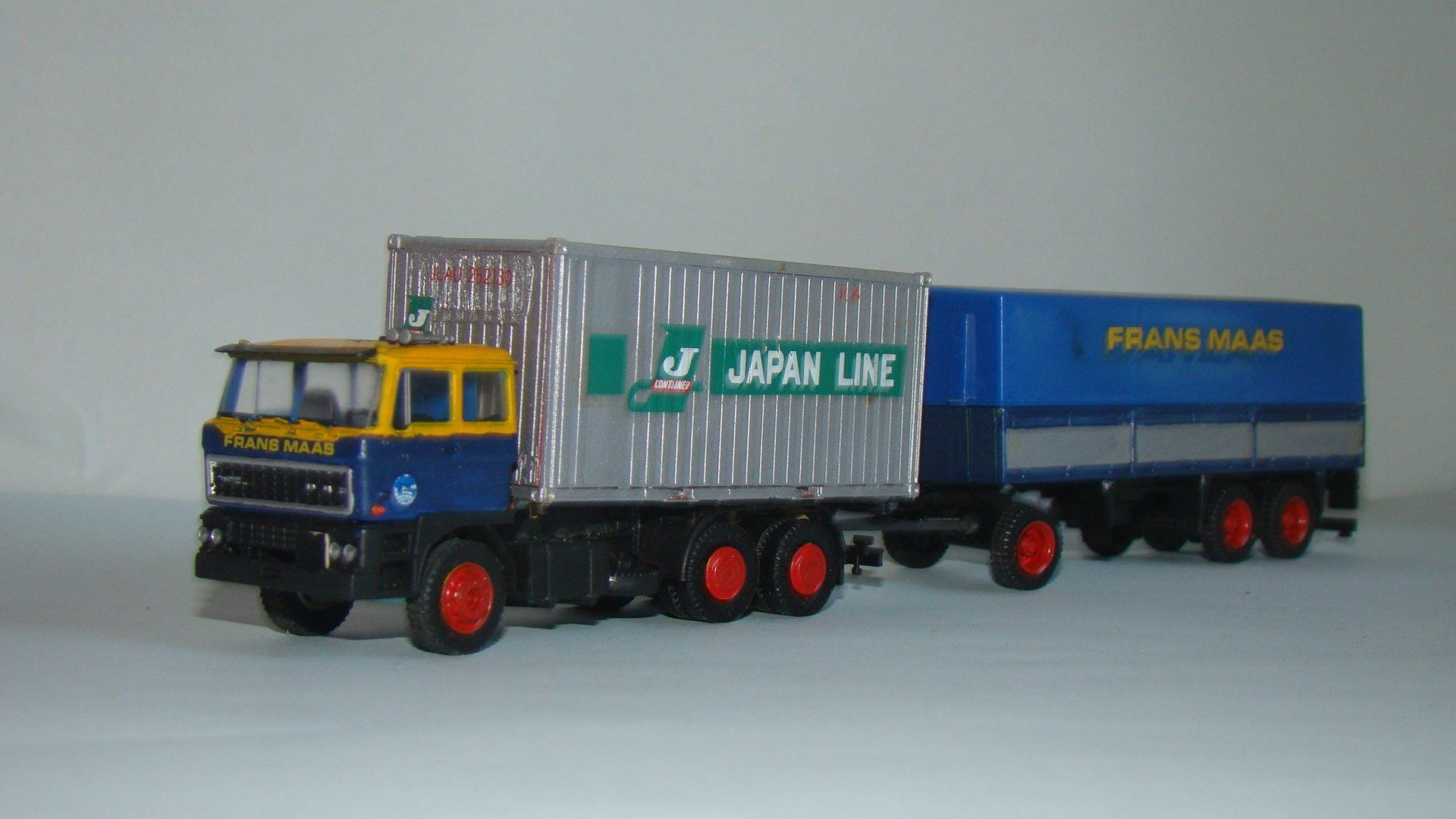 Frans Maas Herpa DAF 3300 Eigenbouw Combi