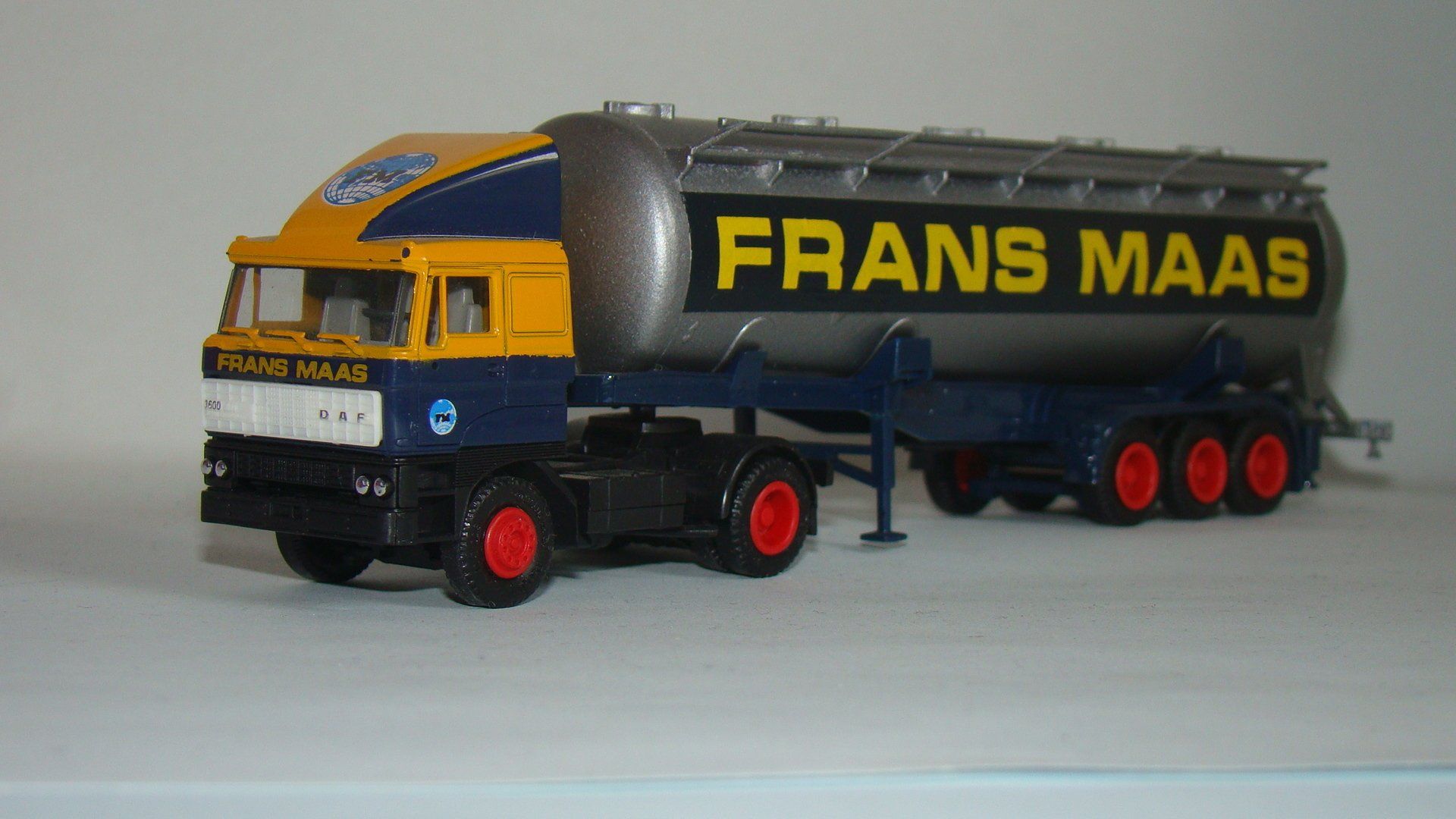 Frans Maas Herpa/Trienes DAF 3300 Silo
