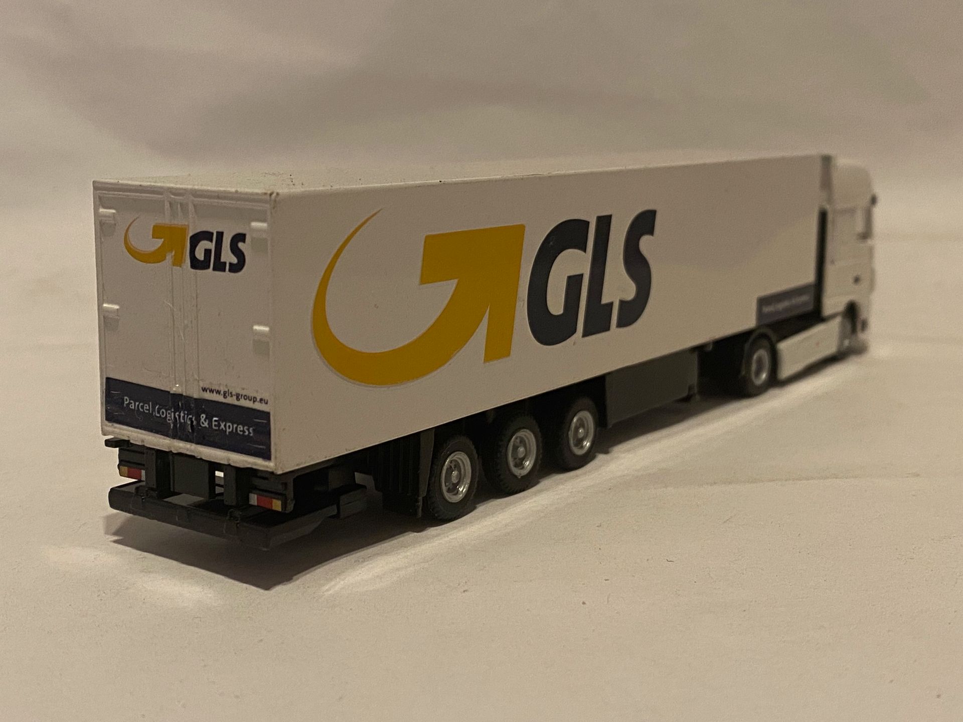 GLS Promotoys DAF XF106 achterzijde
