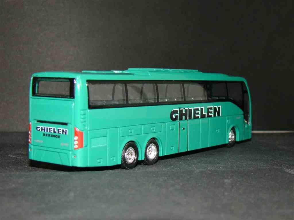 Ghielen Reizen Volvo merchandise Made in China Achterzijde